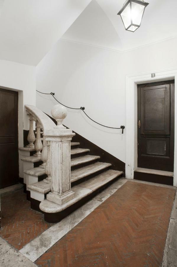Santa Cecilia Apartment In Via Del Corso Rom Exterior foto